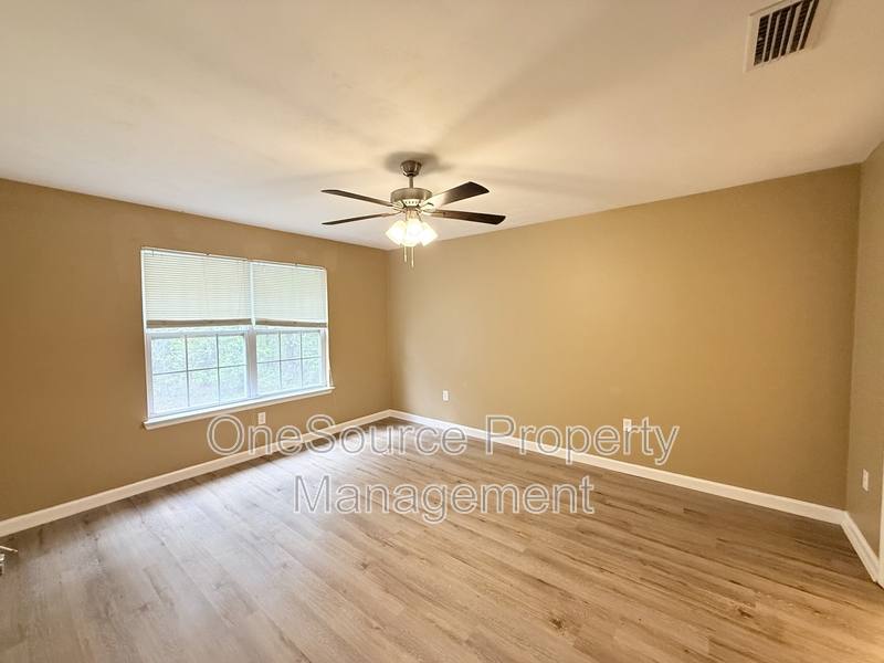House for rent at 111 N Charles Willis Dr, Midway, FL 32343
