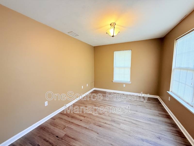 House for rent at 111 N Charles Willis Dr, Midway, FL 32343