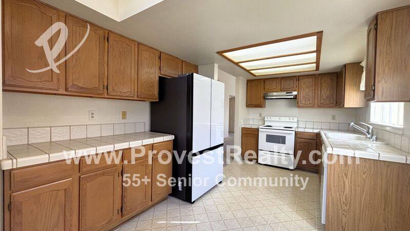 House for rent at 19053 Elm Dr, Apple Valley, CA 92308
