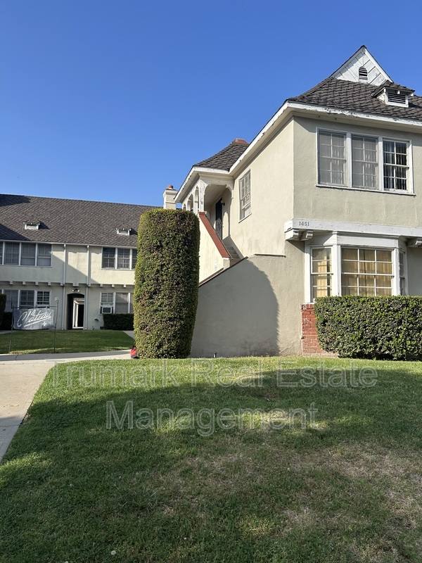 Apartment for rent at 1451 E Broadway #B, Glendale, CA 91205