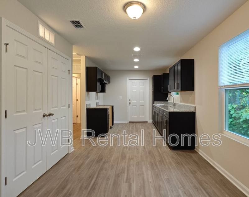 House for rent at 1740 9th St W, Jacksonville, FL 32209