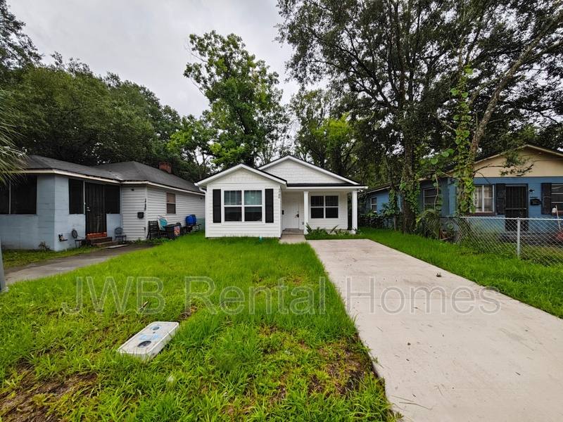 House for rent at 1740 9th St W, Jacksonville, FL 32209