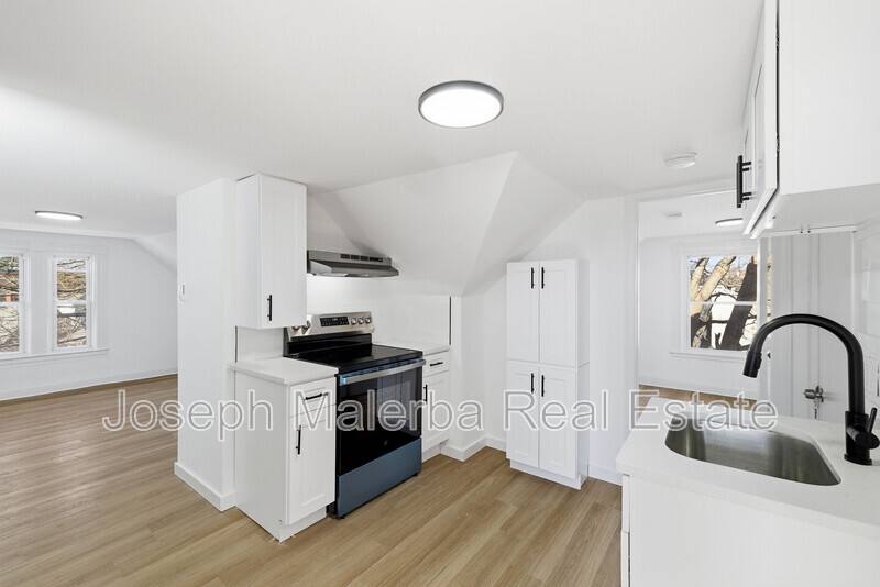Apartment for rent at 159 Connecticut Ave - 3rd Floor, New London, CT 06320
