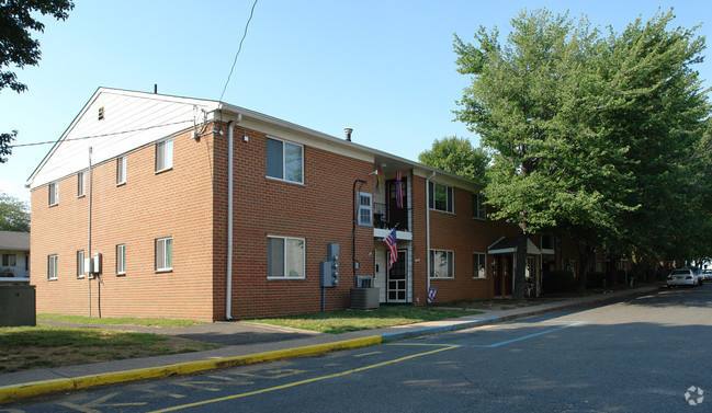 Apartment for rent at 928 Creek Rd, Bellmawr, NJ 08031