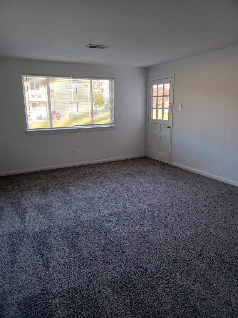 Apartment for rent at 928 Creek Rd, Bellmawr, NJ 08031