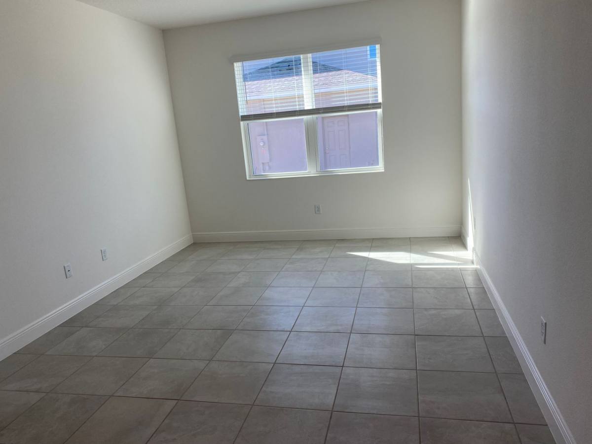 House for rent at 4842 Gilded Jewel Dr, Mount Dora, FL 32757