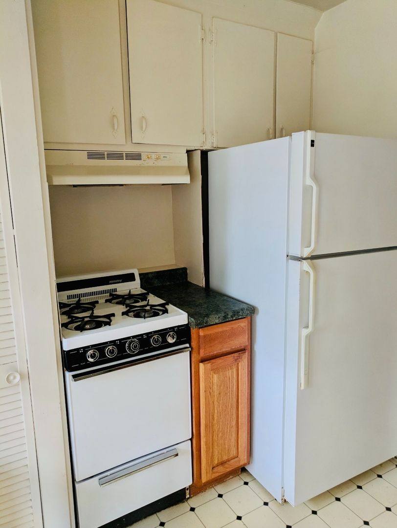 Apartment for rent at 3314 Ellwood Ave, Richmond, VA 23221