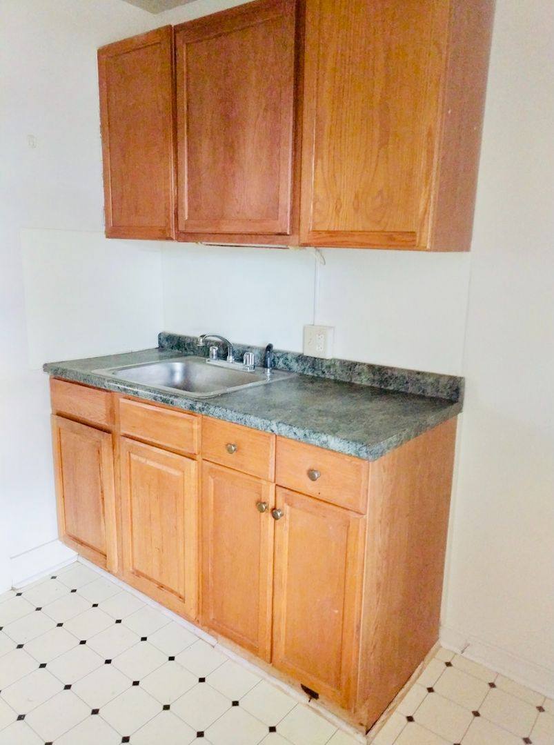 Apartment for rent at 3314 Ellwood Ave, Richmond, VA 23221