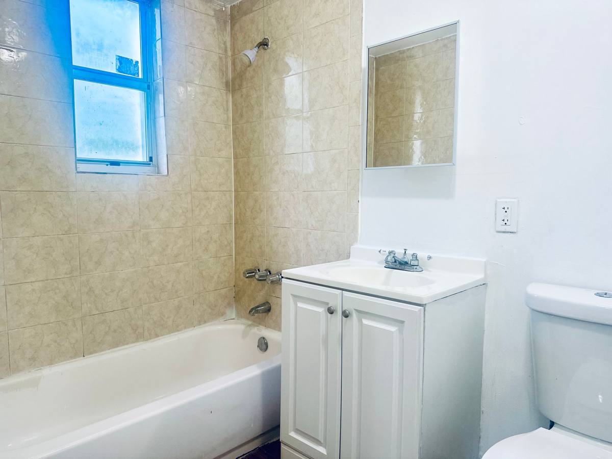 Apartment for rent at 352 NW 11 St, Miami, FL 33136