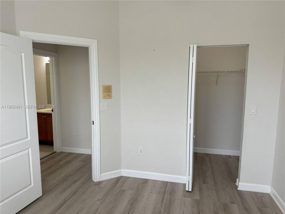 Townhouse for rent at 1048 NE 30th Ave, Homestead, FL 33033