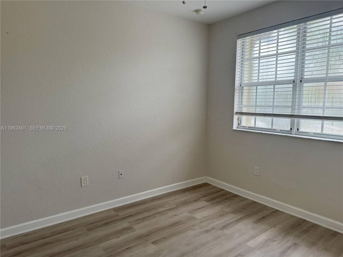 Townhouse for rent at 1048 NE 30th Ave, Homestead, FL 33033