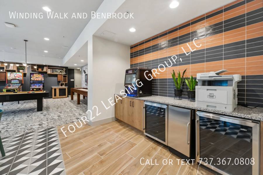 Apartment for rent at 8528 Burnet Rd, Austin, TX 78757