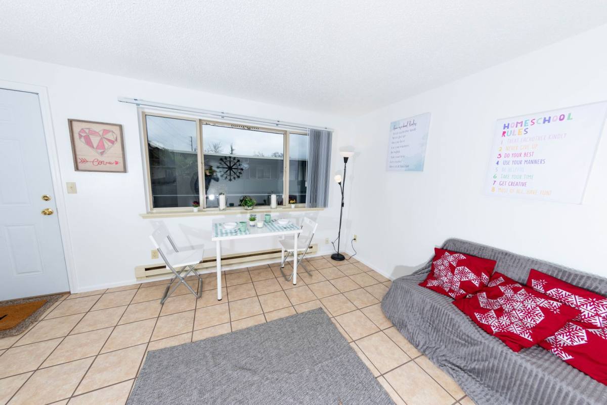 Apartment for rent at 902 M St SE, Auburn, WA 98002