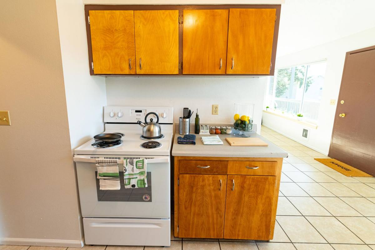 Apartment for rent at 44 5th St NE, Auburn, WA 98002