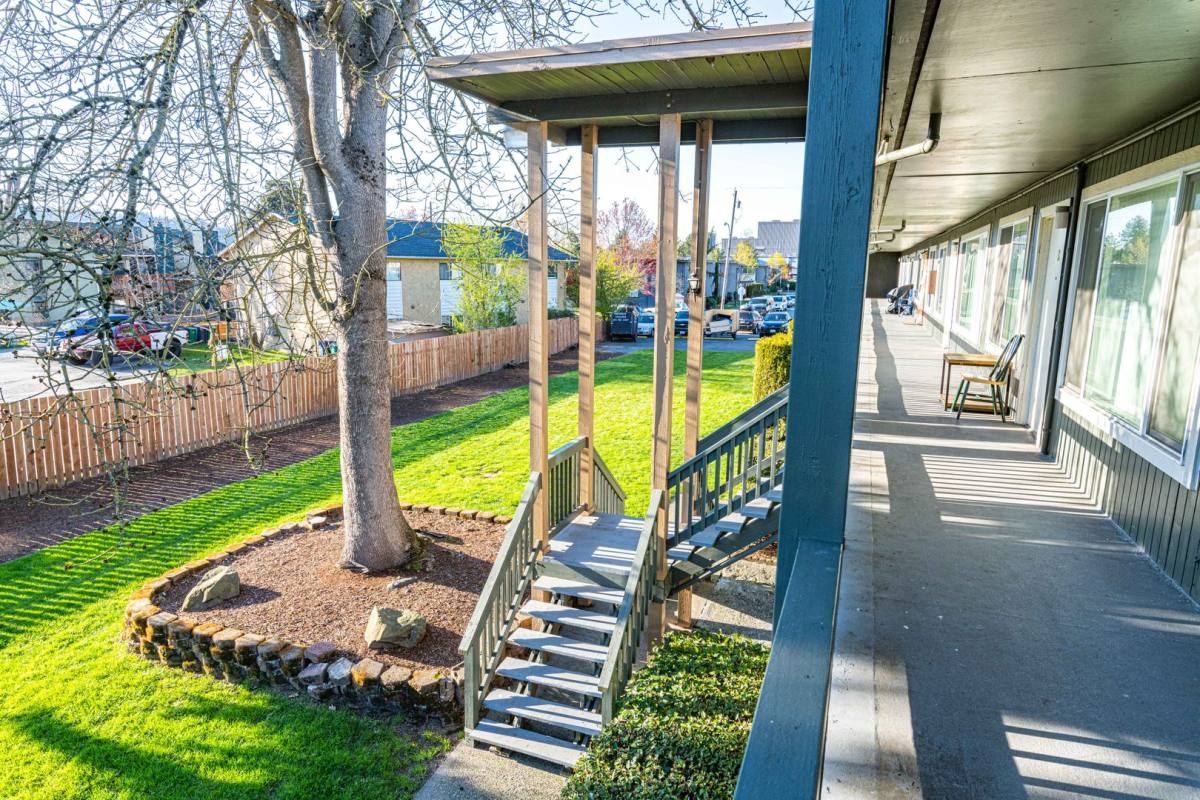 Apartment for rent at 44 5th St NE, Auburn, WA 98002