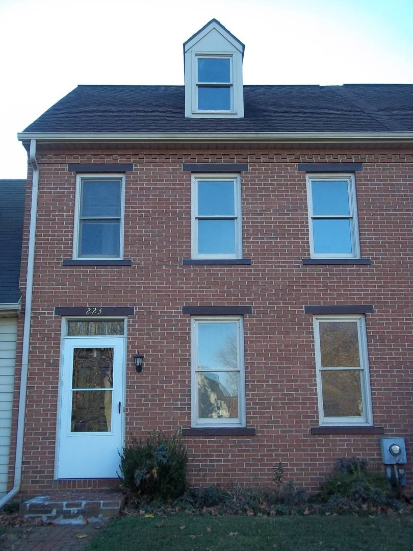 Townhouse for rent at 223 Cross Keys Dr, Strasburg, PA 17579
