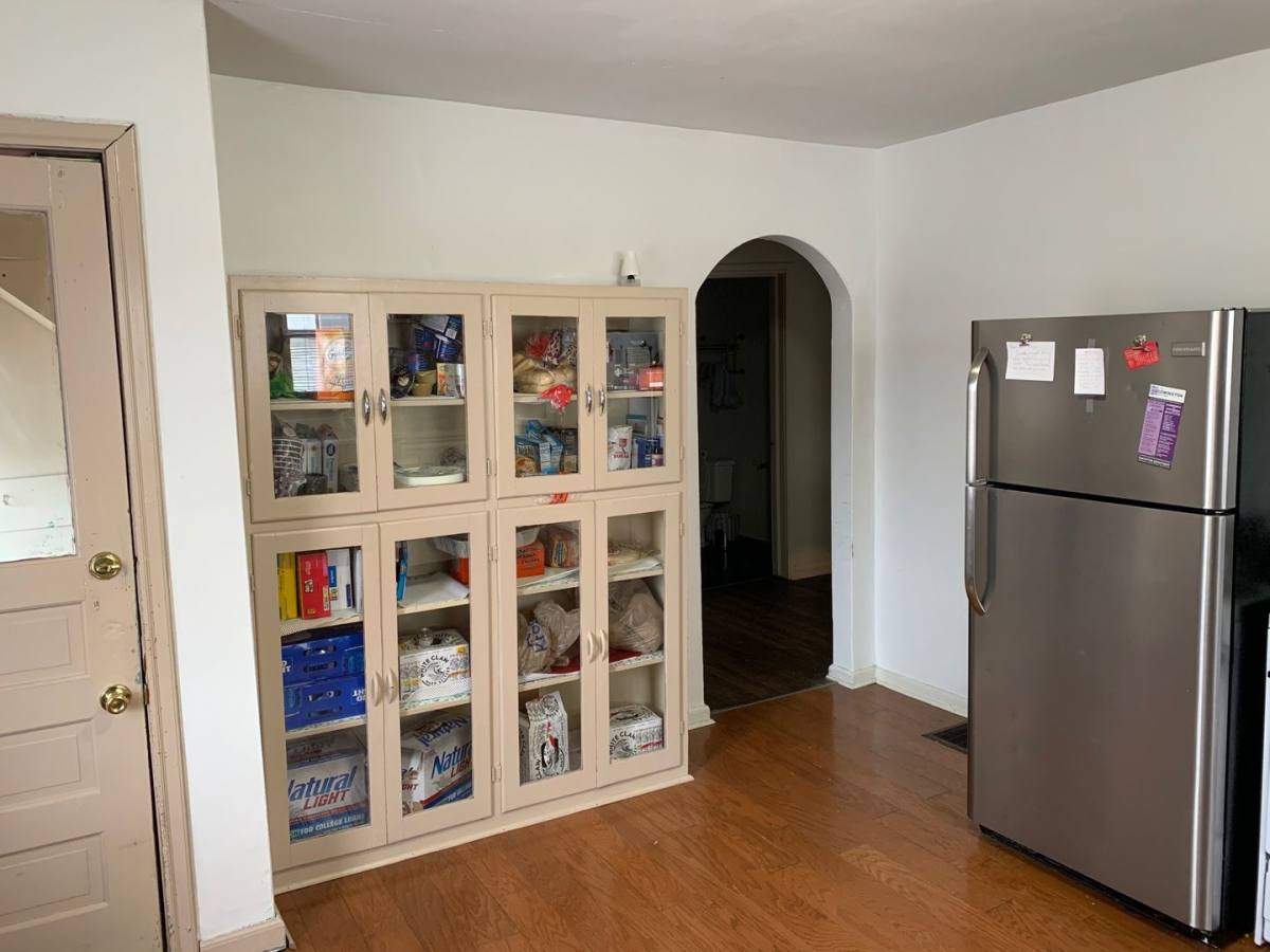 House for rent at 524 S Washington St, Bloomington, IN 47401