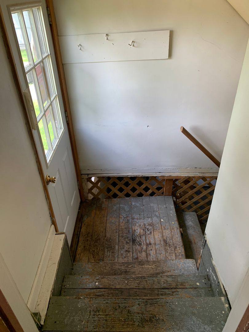 House for rent at 524 S Washington St, Bloomington, IN 47401