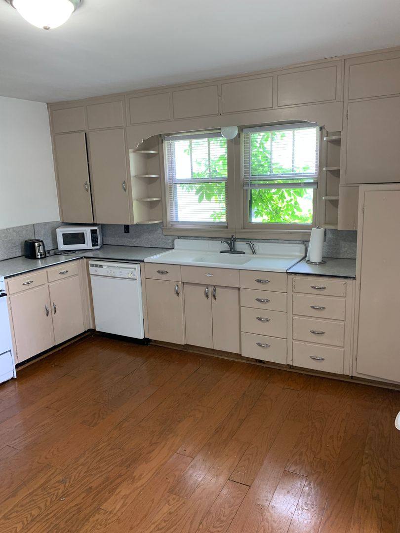 House for rent at 524 S Washington St, Bloomington, IN 47401