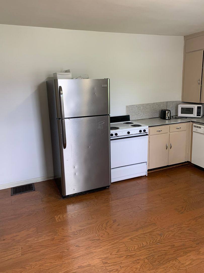 House for rent at 524 S Washington St, Bloomington, IN 47401