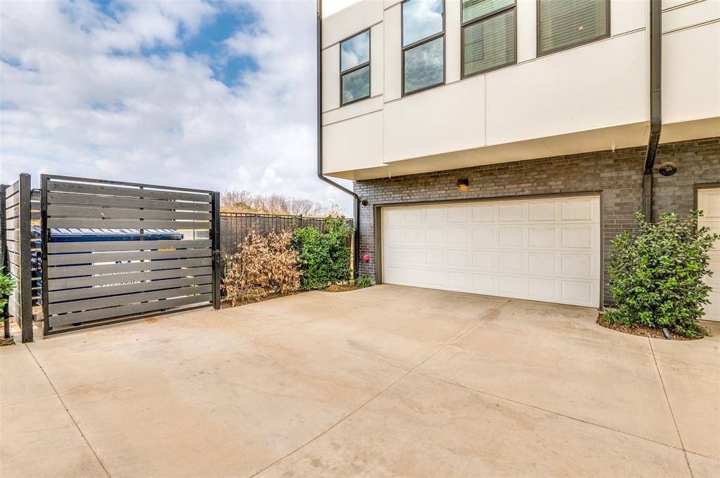 Apartment for rent at 1813 Park Ave #107, Dallas, TX 75215
