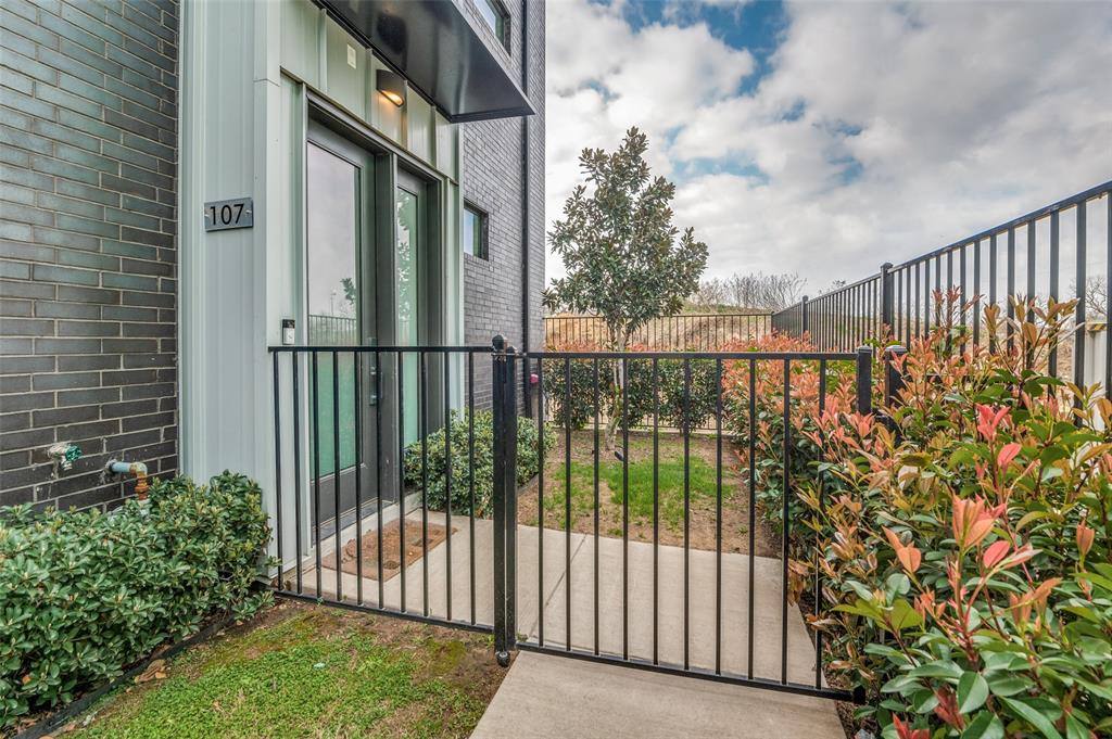 Apartment for rent at 1813 Park Ave #107, Dallas, TX 75215