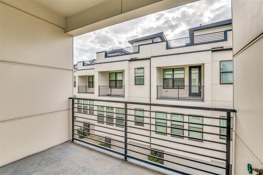 Apartment for rent at 1813 Park Ave #107, Dallas, TX 75215