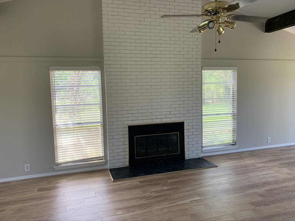 Apartment for rent at 29229 Sheffield Rd, Waller, TX 77484
