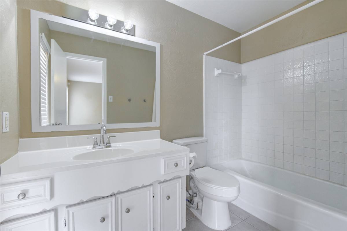 Apartment for rent at 3412 Ave R, Rosenberg, TX 77471
