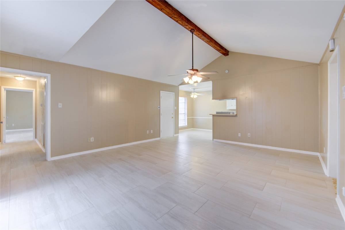 Apartment for rent at 3412 Ave R, Rosenberg, TX 77471