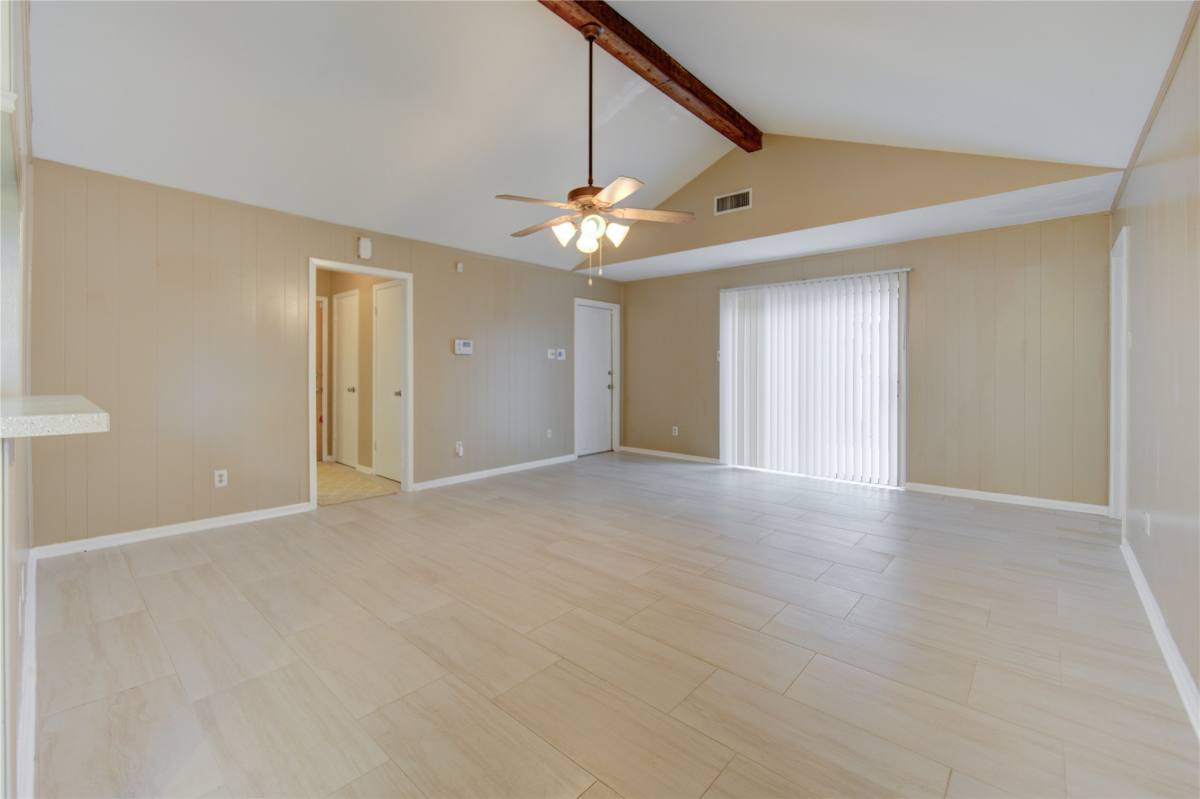Apartment for rent at 3412 Ave R, Rosenberg, TX 77471