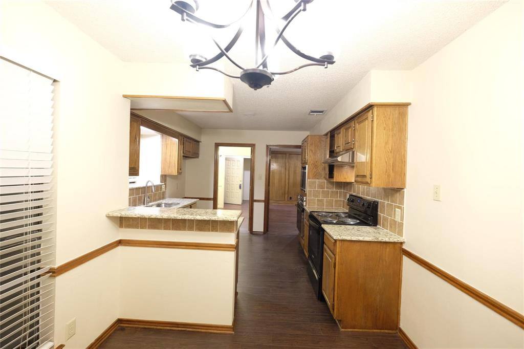Apartment for rent at 1612 Valencia Dr, Plano, TX 75074