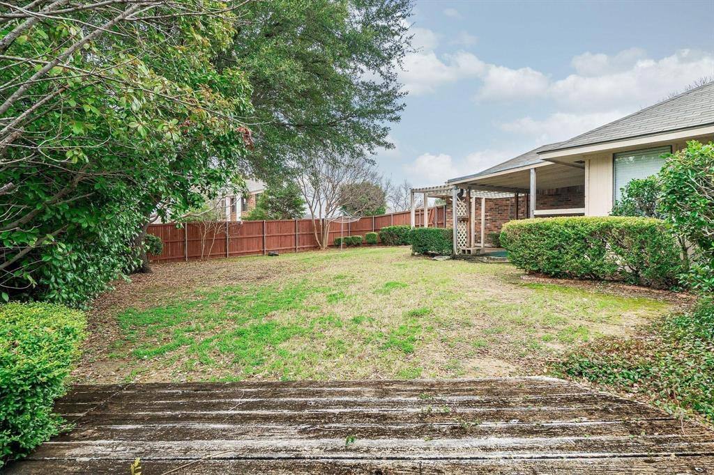 Apartment for rent at 1612 Valencia Dr, Plano, TX 75074