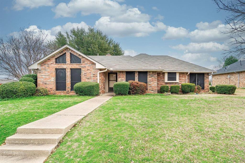 Apartment for rent at 1612 Valencia Dr, Plano, TX 75074