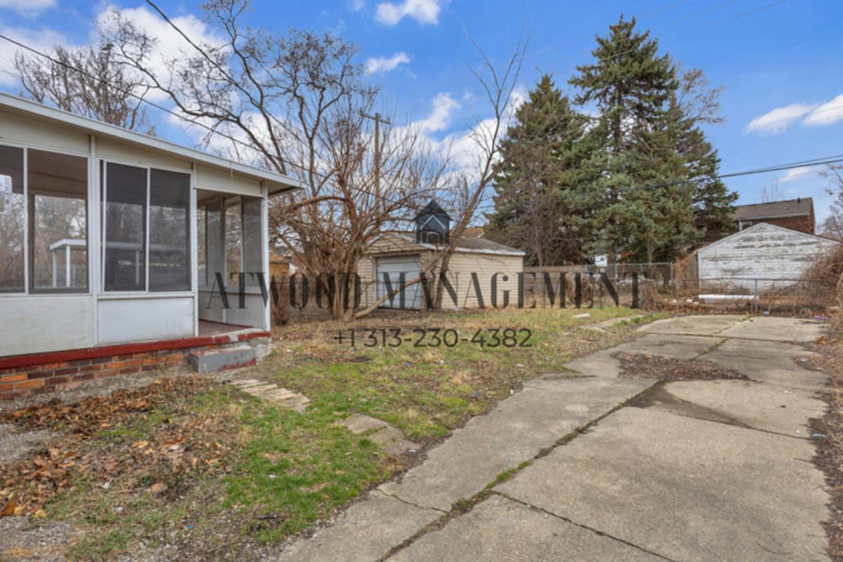 House for rent at 9340 Hartwell St, Detroit, MI 48228
