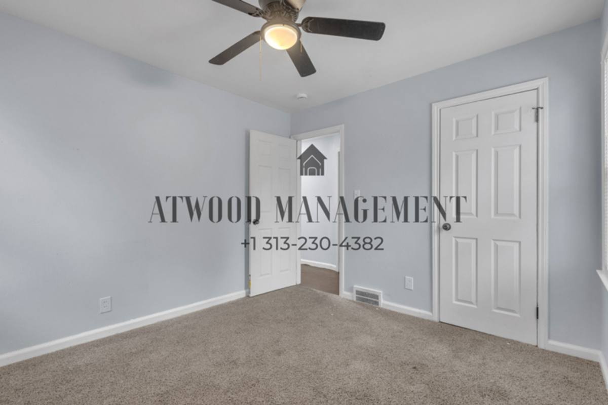 House for rent at 9340 Hartwell St, Detroit, MI 48228