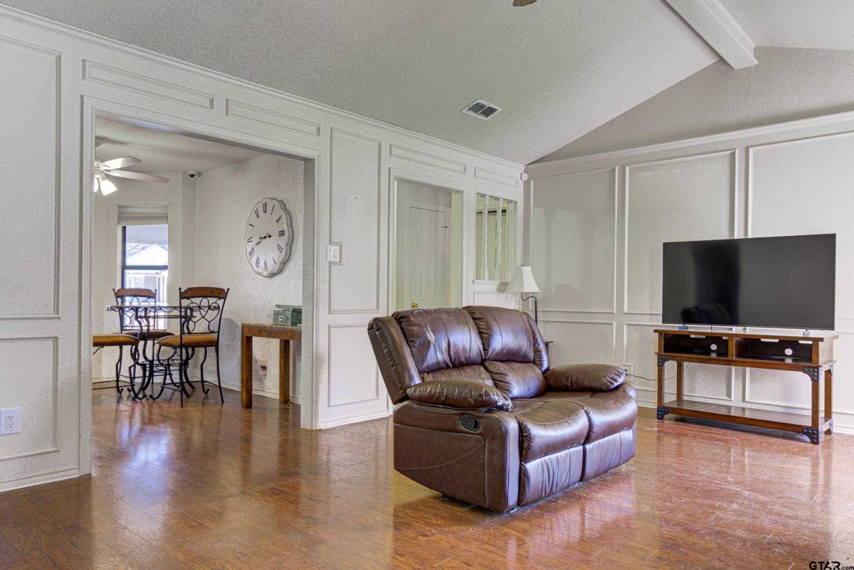 Apartment for rent at 16744 Overland Stage Dr, Tyler, TX 75703
