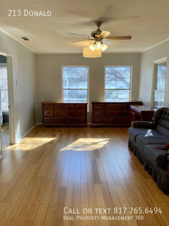 House for rent at 213 Donald, Fort Worth, TX 76108