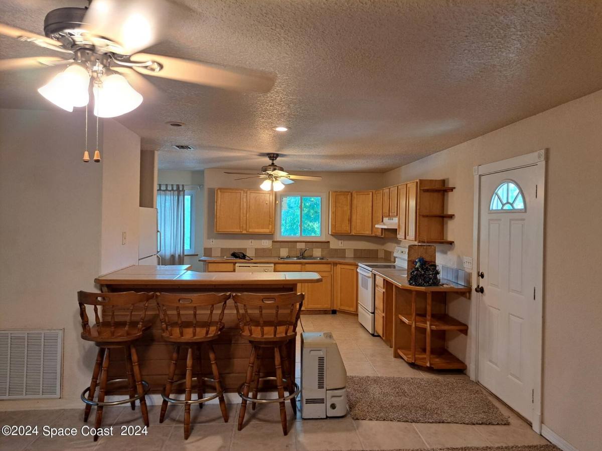 Apartment for rent at 1417 Powell Ave, Melbourne, FL 32901