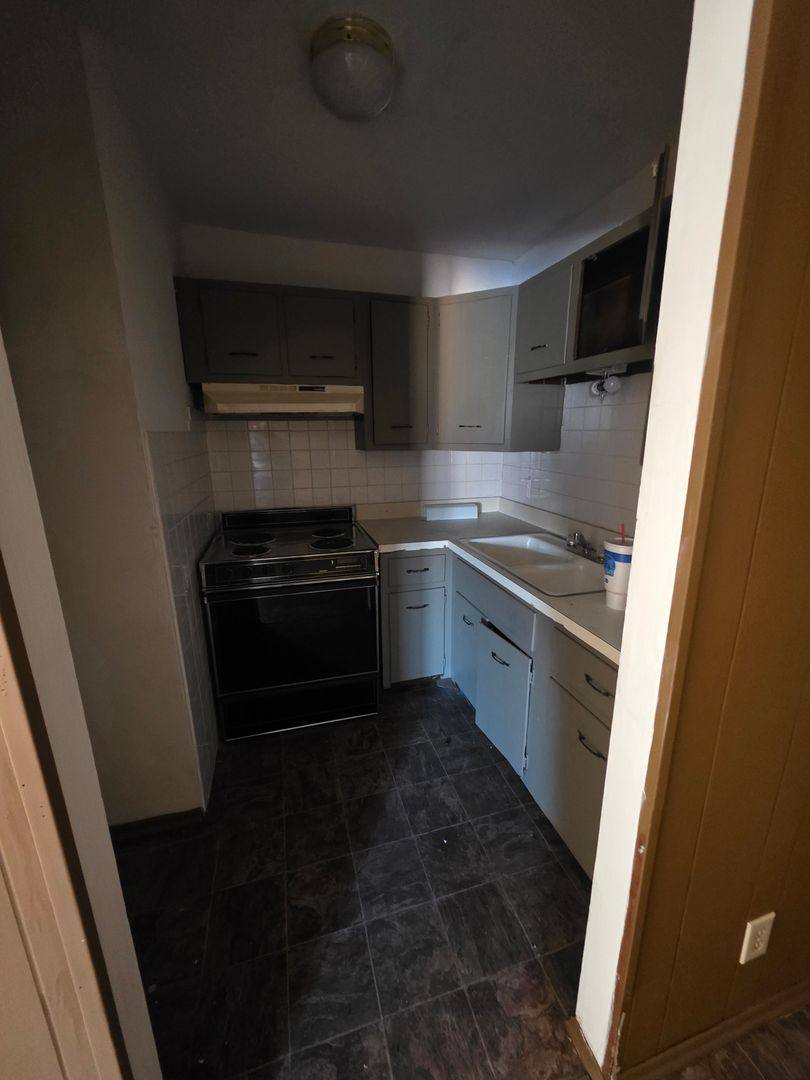 Apartment for rent at 343-345 Range Lane, East Saint Louis, IL 62206
