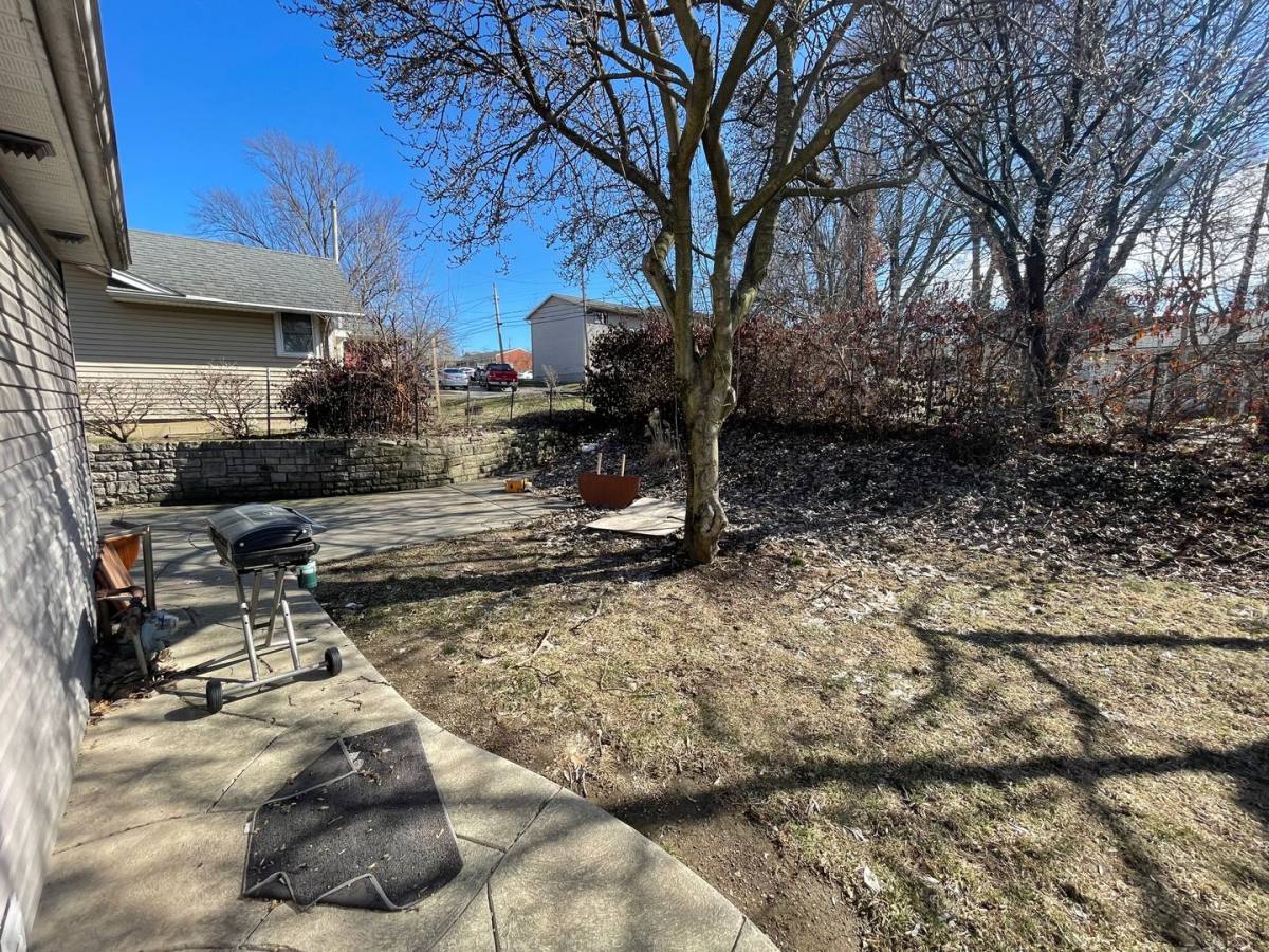 House for rent at 304 E 17th St, Bloomington, IN 47408