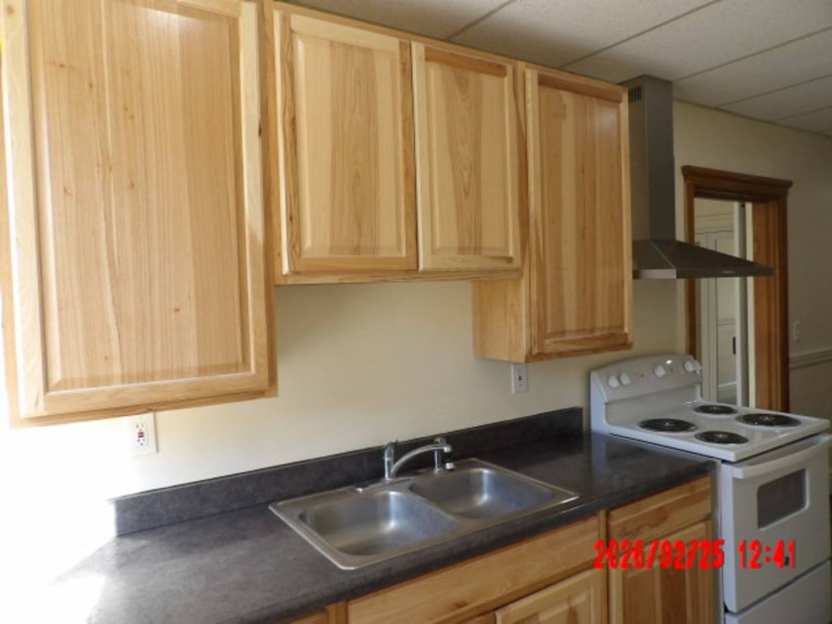 Apartment for rent at 206 Chestnut St, La Grande, OR 97850