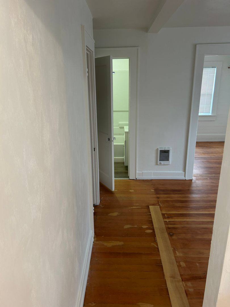 Apartment for rent at 477 W 8th Ave, Eugene, OR 97401