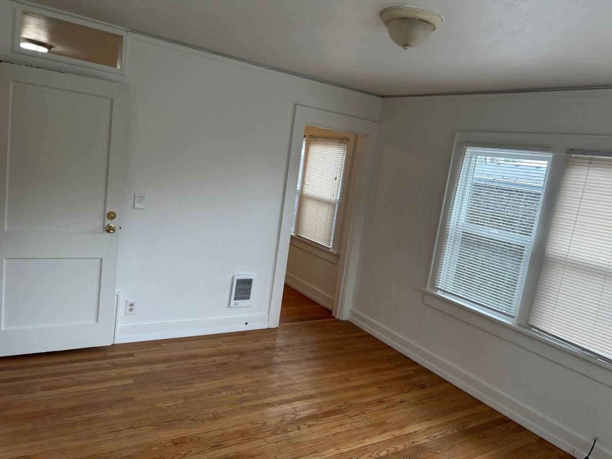 Apartment for rent at 477 W 8th Ave, Eugene, OR 97401