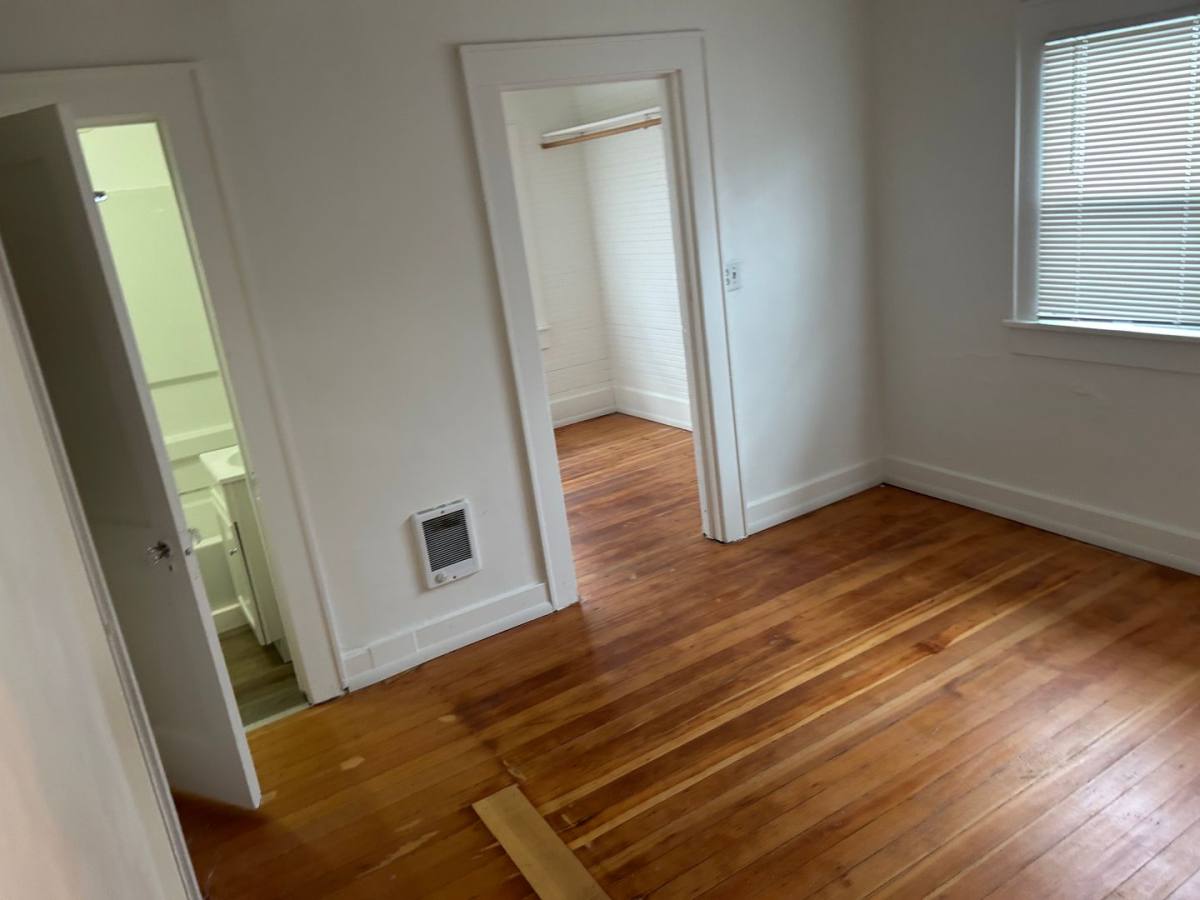 Apartment for rent at 477 W 8th Ave, Eugene, OR 97401