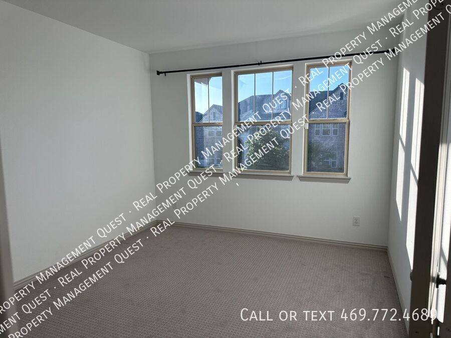 House for rent at 4553 Cypress Thorn Dr, Arlington, TX 76005