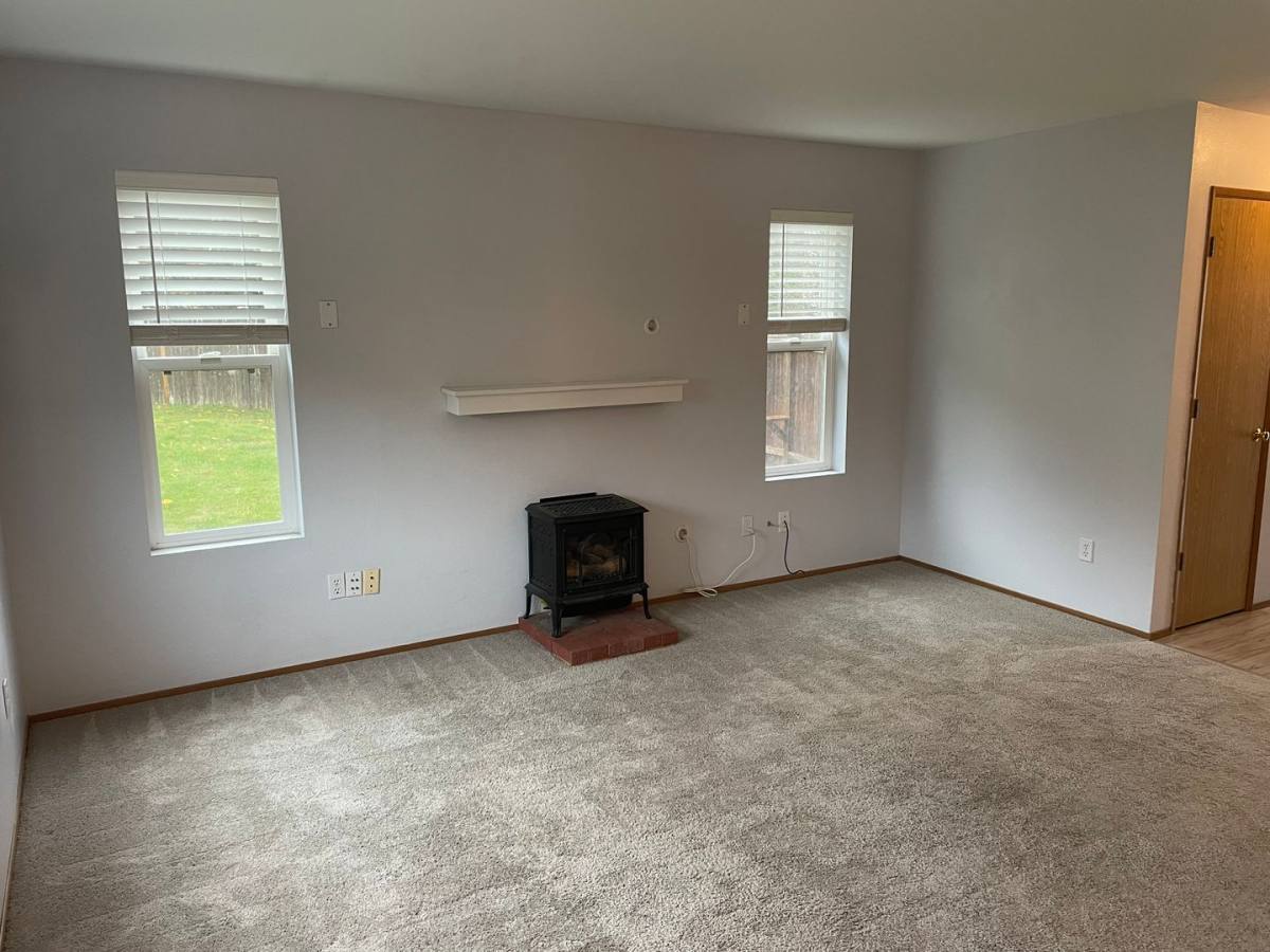 Townhouse for rent at 303 NW Capstan Court, Coupeville, WA 98239
