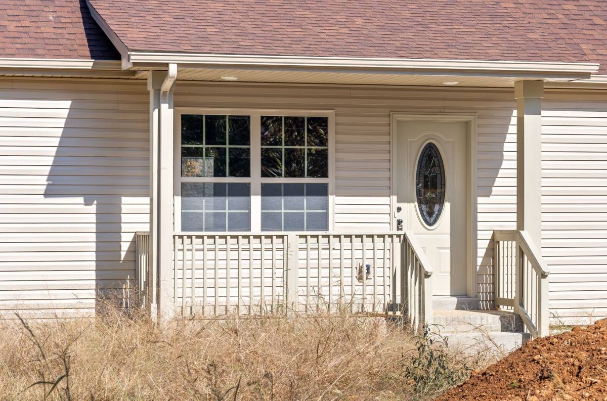 House for rent at 829 Southside Rd, Cunningham, TN 37052