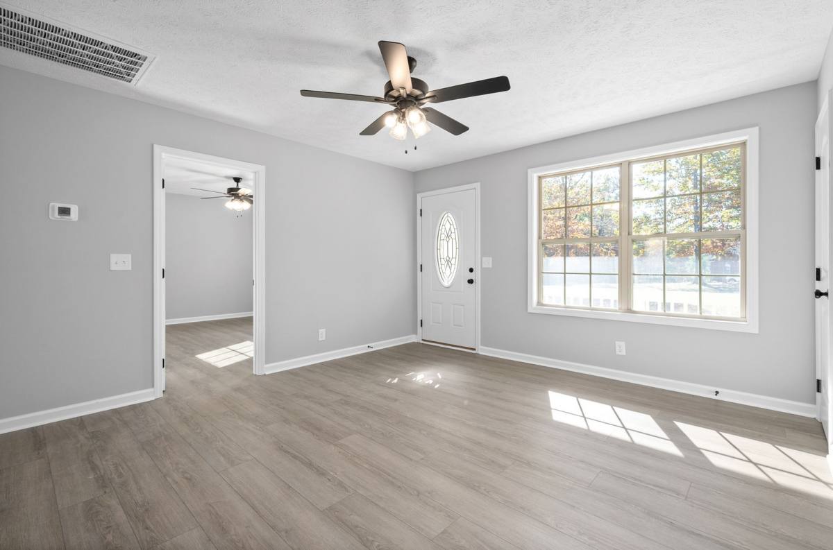 House for rent at 829 Southside Rd, Cunningham, TN 37052