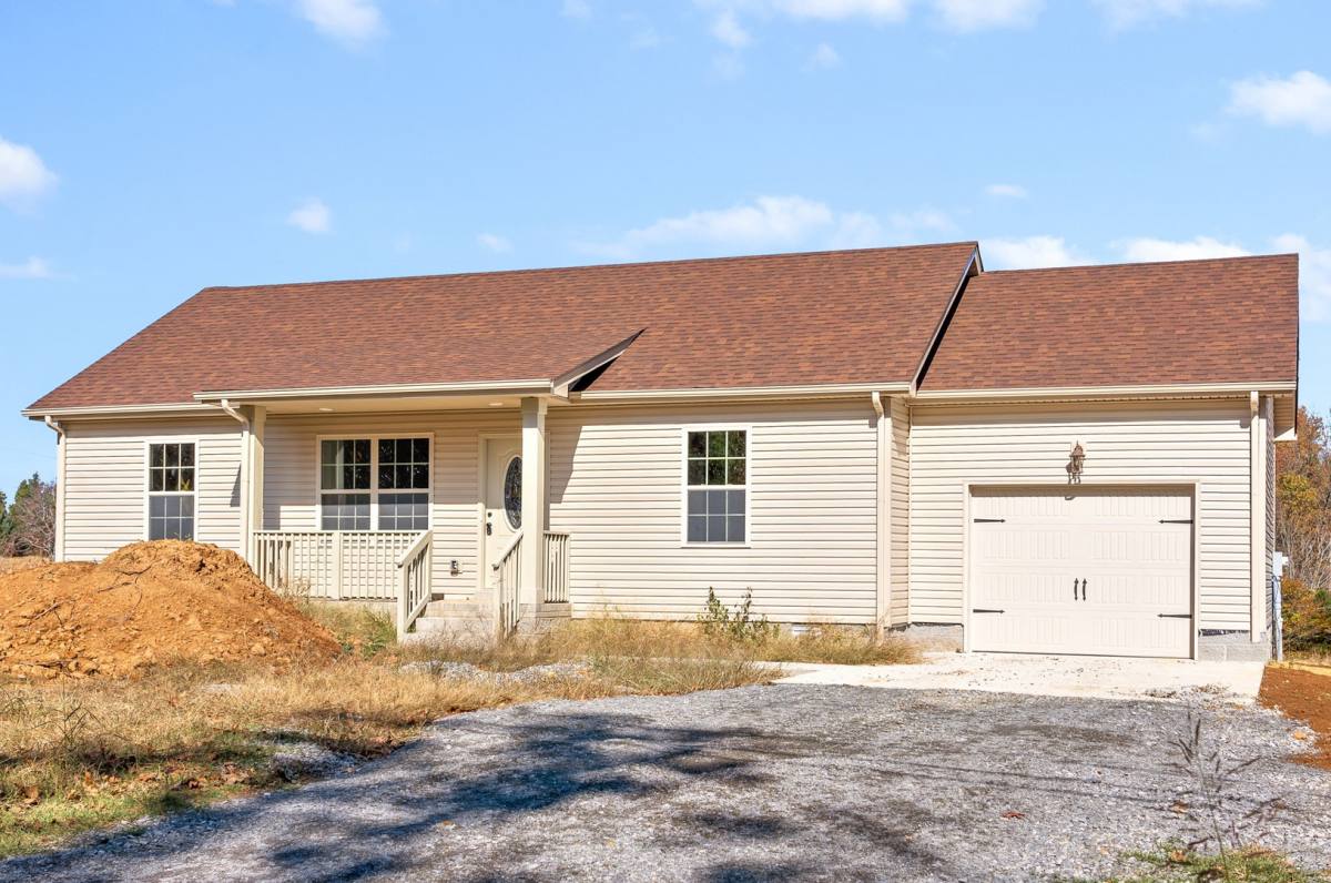 House for rent at 829 Southside Rd, Cunningham, TN 37052